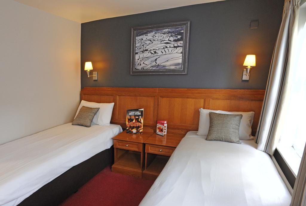 Brentwood Inn By Greene King Inns Rotherham Quarto foto